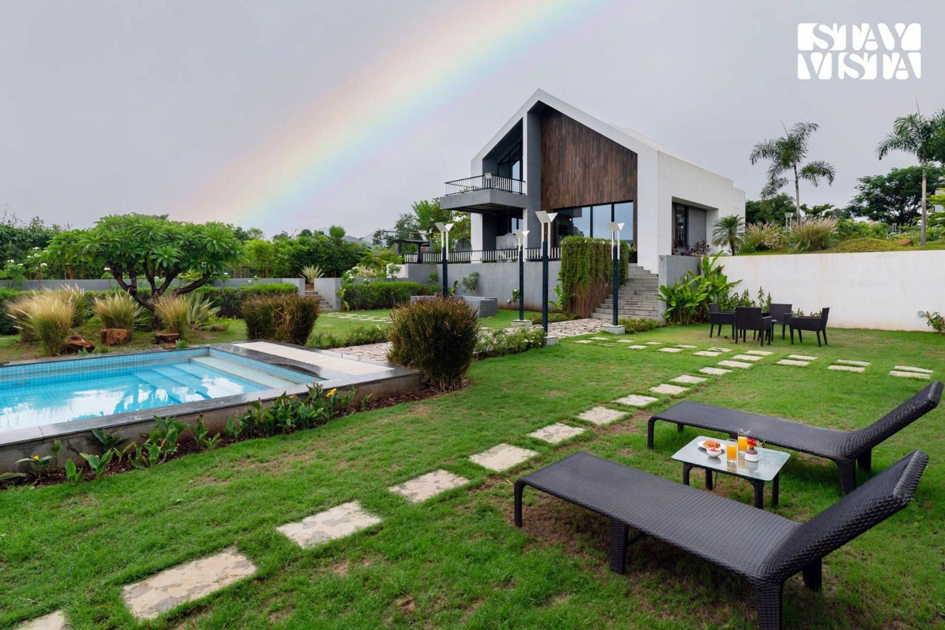 Stayvista At The Rainfield Villa With Gazebo & Lawn Нашик Екстериор снимка