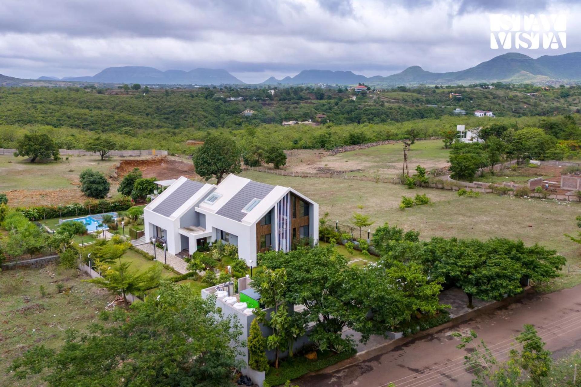 Stayvista At The Rainfield Villa With Gazebo & Lawn Нашик Екстериор снимка
