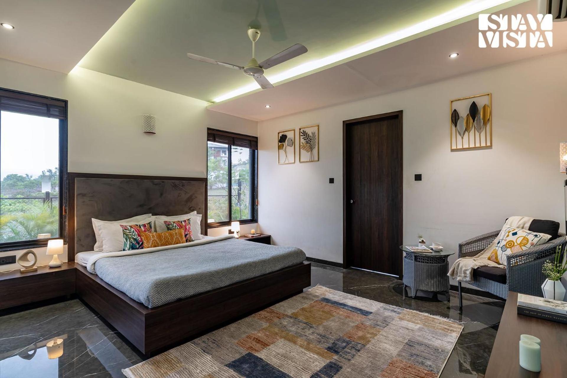 Stayvista At The Rainfield Villa With Gazebo & Lawn Нашик Екстериор снимка